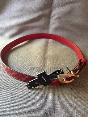 COACH Red Signature Leather Belt with Gold 'C' Buckle